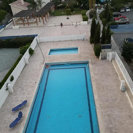 Beachfront Amazing New Apartment Limassol Exterior photo